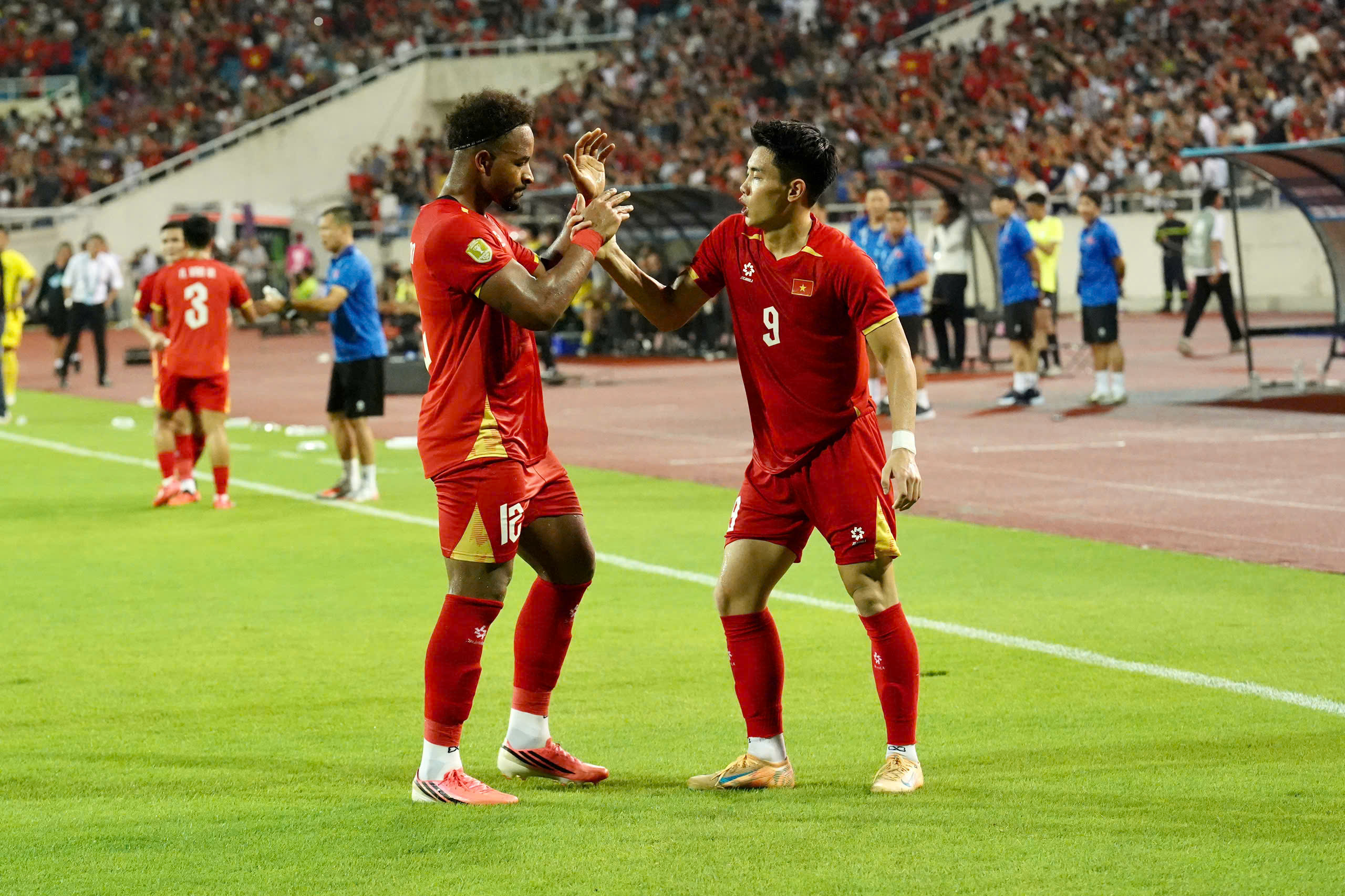 OK9 - Đình Bắc Nói Gì Khi Bị Xuân Son Bắt Kịp Thành Tích Ghi Bàn Tại AFF Cup 2026 - CAVON